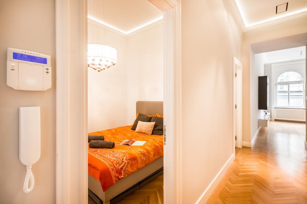 Bpr Opera Lux Treasure Apartment Будапеща Екстериор снимка